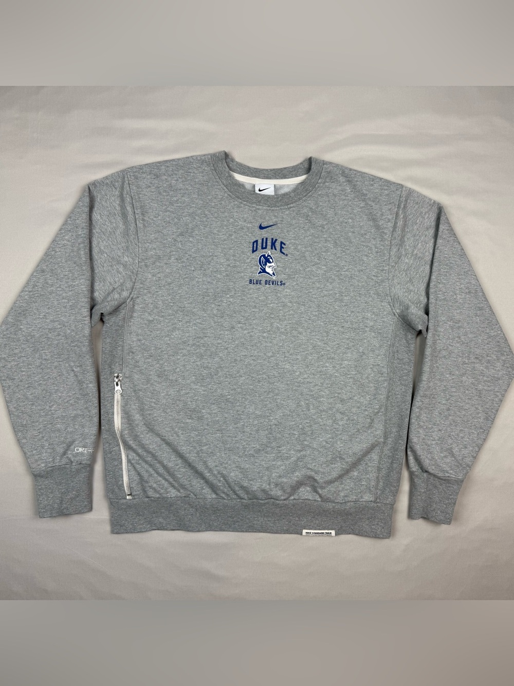 Nike Duke Blue Devils Mens Standard Issue Crewneck Sweatshirt Sz Medium Grey A7